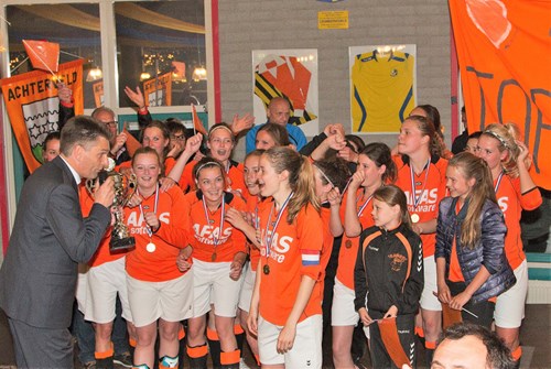 Bekerwinst VR1 2016 (27).jpg